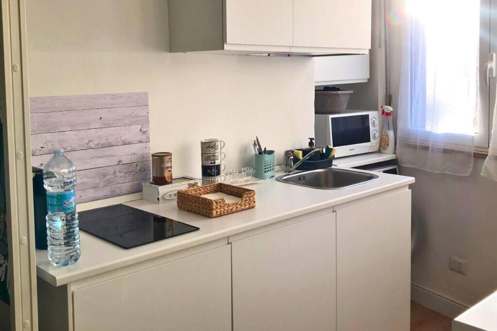 Design Moderno:Monolocale Spazioso Vicino Metro M2 Milaan Buitenkant foto